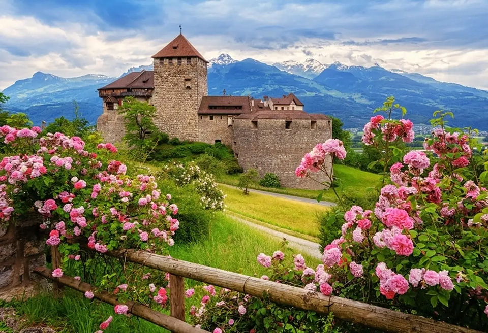 Mua bảo hiểm du lịch Châu Âu xin visa Liechtenstein